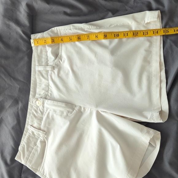 Puma Women's Cream Golf Shorts - Picture 7 of 7